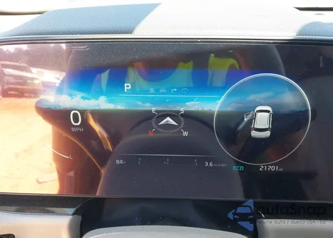 2023 Kia Niro Ev Wind z USA, uszkodzony, nr VIN KNDCR3L12P5017940